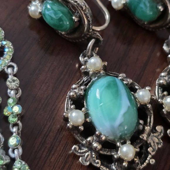 Sold - Picture 2 of 4